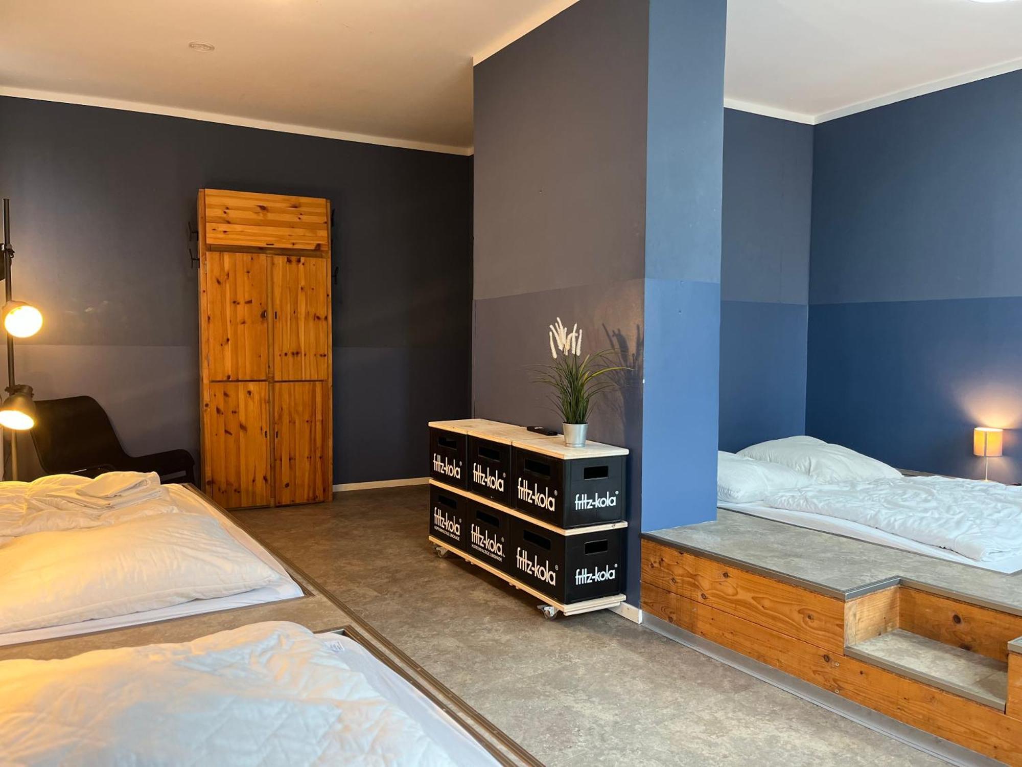 Blue Doors Hostel Ktv Rostock Esterno foto